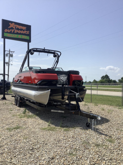 2026 Godfrey XP 2500