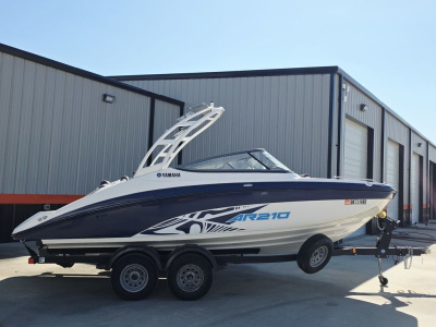 2022 Yamaha AR210