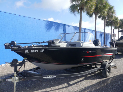 2019 Tracker Pro Guide™ V-175 Combo