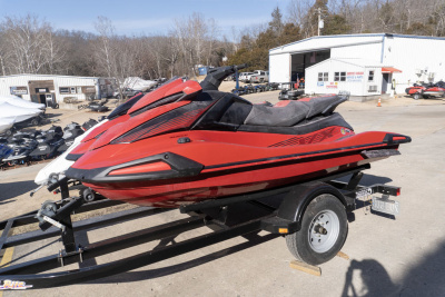 2025 Yamaha VX DELUXE-TORCH RED