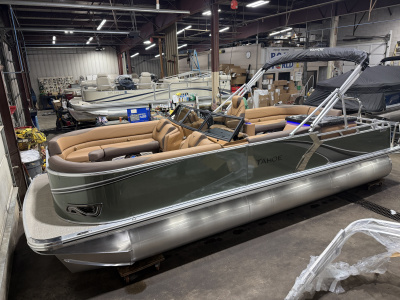 2026 Tahoe LTZ 2385 Elite Windshield Tritoon & Honda 4-Stroke EFI