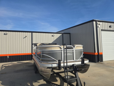 2023 Sun Tracker Party Barge® 20 DLX