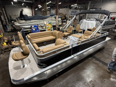 2026 Tahoe Sport 23E80 Fish & Cruise Pontoon & Honda 4-Stroke EFI