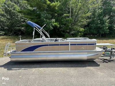 2024 Bennington S22 Fish