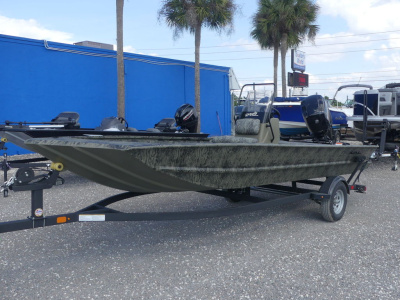 2026 Tracker Grizzly® 1860 CC