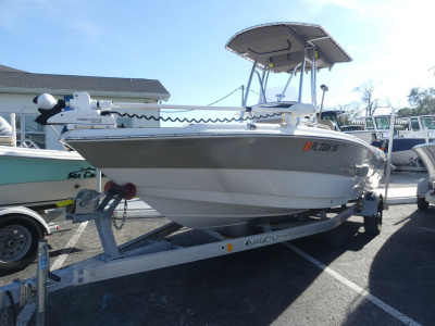 2020 Nautic Star 211 Hybrid