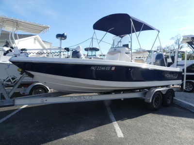 2019 Robalo 206 Cayman