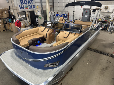 2025 Tahoe LTZ 2385 VRB 200HP Swingback Tritoon