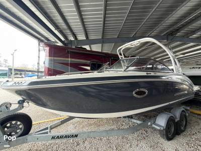 2016 Chaparral Suncoast 230