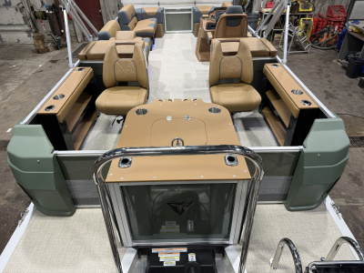 2026 Tahoe GEOfish 2385 Rear Fish 200HP Tritoon