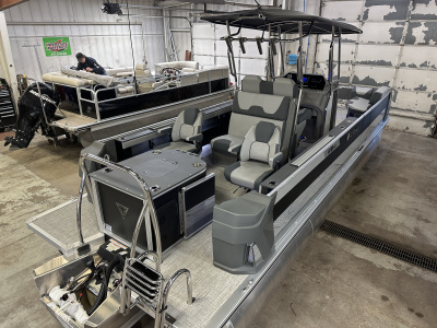 2025 Tahoe GEOfish CRF 2585 200HP Tritoon