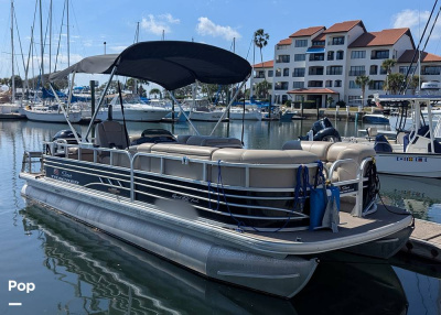 2023 Sun Tracker 22 DLX