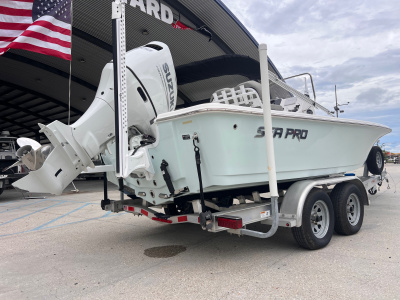 2023 Sea Pro 208 Bay