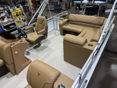 2026 Tahoe Sport 2180 Swingback (VRB) & Honda 4-Stroke EFI