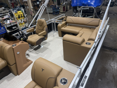 2026 Tahoe Sport 2180 Swingback (VRB) & Honda 4-Stroke EFI