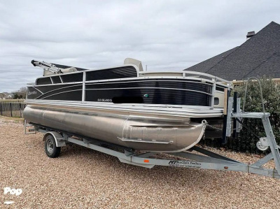 2019 Silver Wave Islander 210