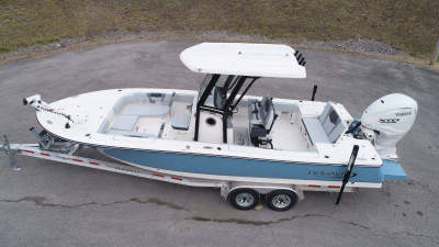 2026 Robalo 266 Cayman