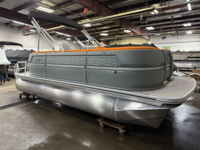 2025 Tahoe Aura 1985 50HP Quad Lounge