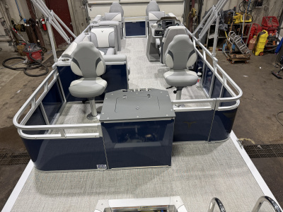 2026 Tahoe Sport 23E80 Fish & Cruise Pontoon & Honda 4-Stroke EFI