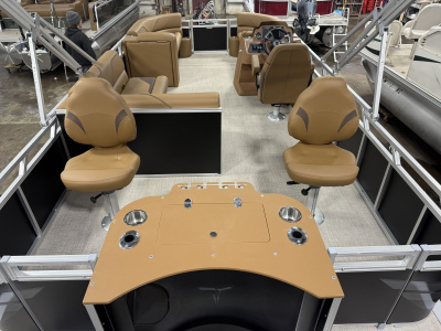 2026 Tahoe Sport 2185 Rear Fish & Honda 4-Stroke EFI