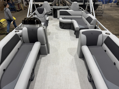 2026 Tahoe Sport 2185 Rear Fish & Honda 4-Stroke EFI