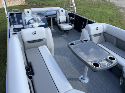 2026 Princecraft Vectra 23 RL SS Swingback Pontoon & Mercury 4-Stroke EFI