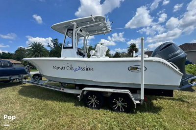 2018 Sea Hunt Ultra 235 SE