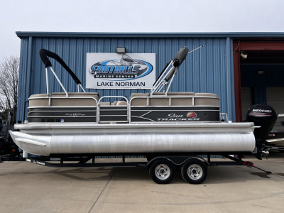 2018 Sun Tracker PARTY BARGE® 20 DLX