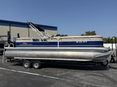 2014 Sun Tracker Party Barge 24 XP3