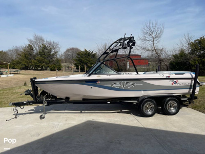 2003 Nautique 210 Signature