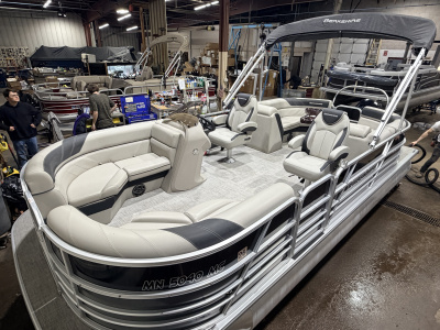 2021 Berkshire 22 RFX LE Quad Lounge & 115HP Mercury 4Stroke - $29,995