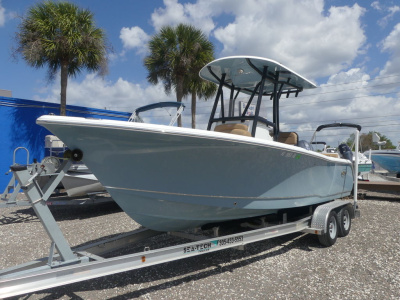 2022 Sea Hunt Ultra 229