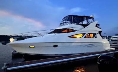 2006 Silverton 43 Sport Bridge