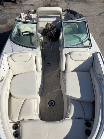 2007 Crownline 240 LS
