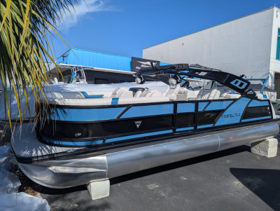 2026 Trifecta 25RF SS Arch