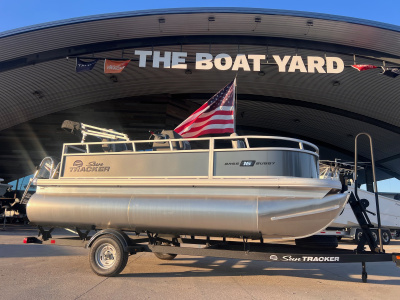 2026 Tracker Bass Buggy 16