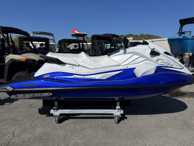 2025 Yamaha GP SVHO™