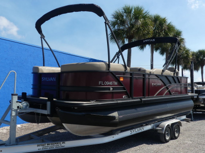 2023 Sylvan X3 Party Fish