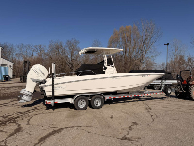 2022 Boston Whaler 270 DAUNTLESS
