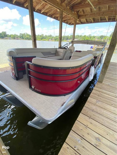 2022 Crest 220 Classic