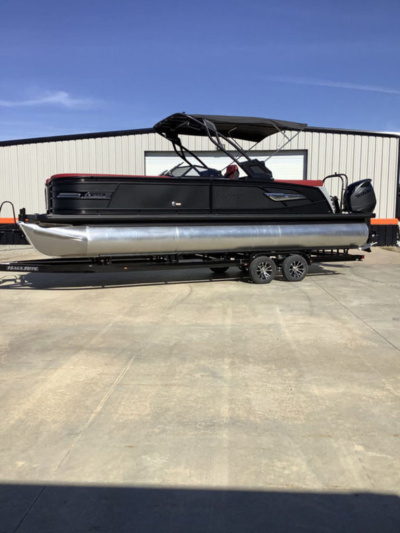 2026 Godfrey AquaPatio 255 ULW iMPACT + Package (29 in. Center Tube)