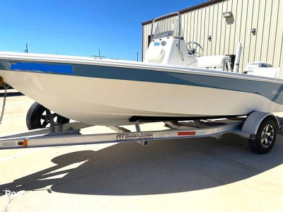 2009 Nautic Star Nautic Bay 1810