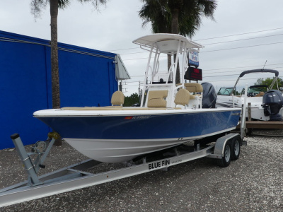 2022 Sportsman Masters 207 Bay Boat