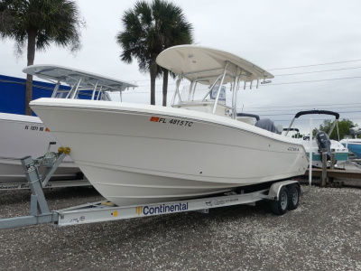 2022 Cobia 237CC