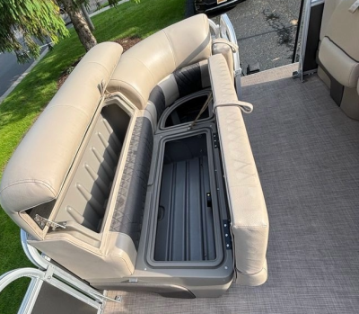 2020 Sun Tracker Party Barge® 20 DLX