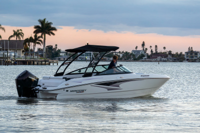 2023 Mercury M-225 Bowrider