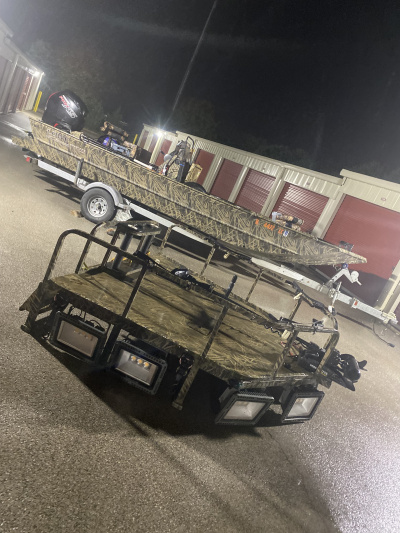 2017 Lowe Roughneck 2070 Archer