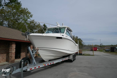 2018 Boston Whaler 315 ConQuest