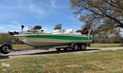 2005 Triton 220 LTS