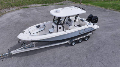 2019 Robalo R272